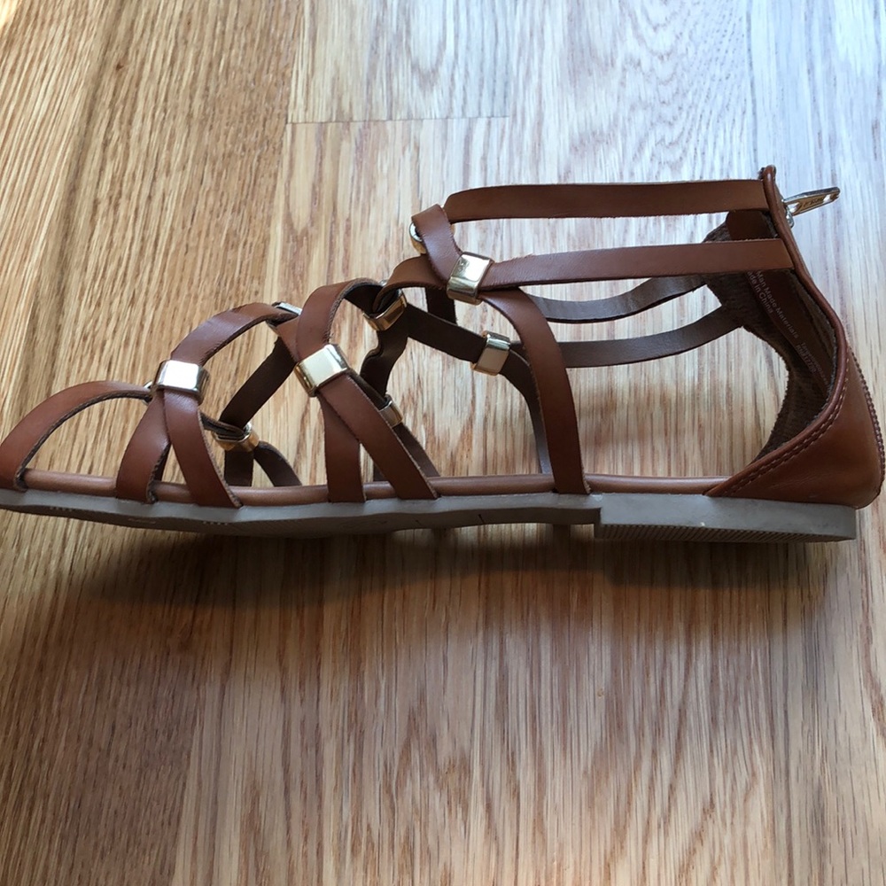 Sandals - Picture 2 of 3